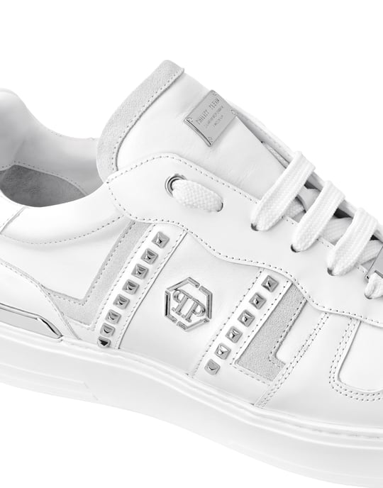 Lo-Top Sneakers - Image 2