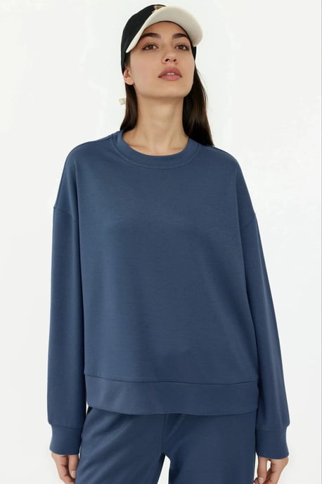 Modal Touch Basis Sweatshirt - Image 1
