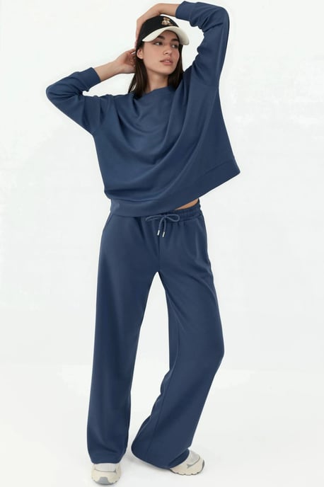 Modal Touch Basis Sweatshirt - Image 3