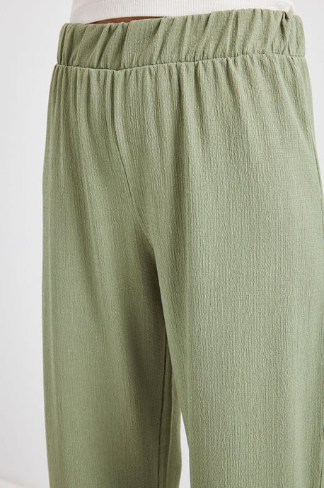 Textured Relaxed Fit Knit Pants - Image 4