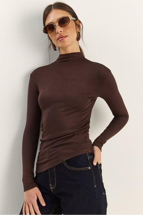 Fitted Turtleneck Long Sleeve Blouse with Ruffle Detail - Image 1