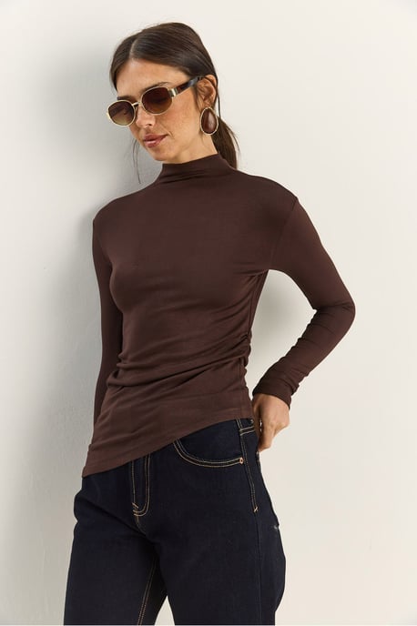 Fitted Turtleneck Long Sleeve Blouse with Ruffle Detail - Image 5