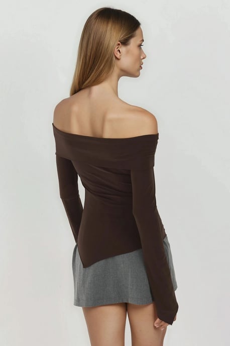 Elegant Off-Shoulder Long Sleeve Slim Fit Asymmetric Top - Image 3