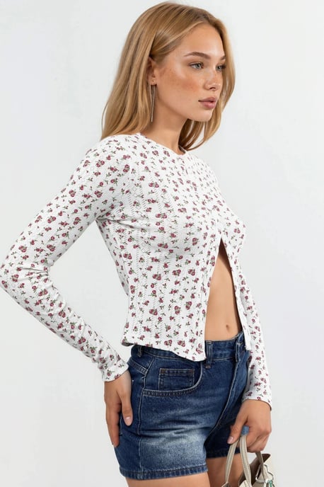 Floral Ribbed Crop Blouse with Button Closure - Image 3