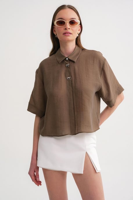 Korte Mouw Crop Shirt met Steenaccessoires - Image 3