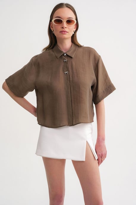 Korte Mouw Crop Shirt met Steenaccessoires - Image 4