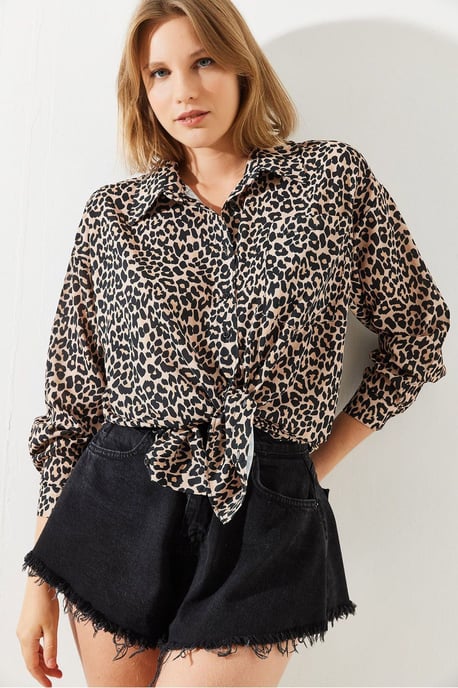 Leopardmönstrad långärmad knapp-up skjorta med pompomdetaljer - Image 1