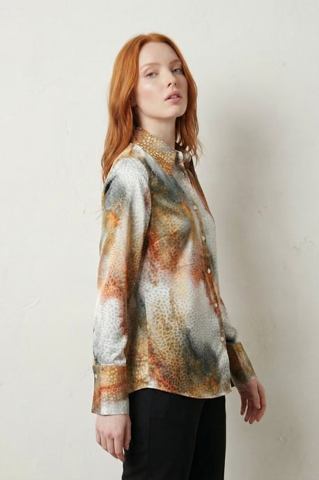 Abstract Print Buttoned Long Sleeve Shirt - Image 3