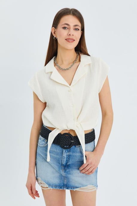 Crop Shirt met Strikdetail - Image 3