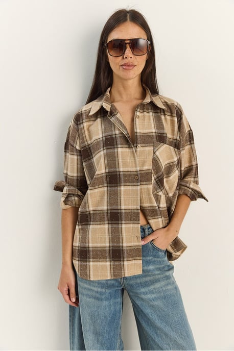 Oversized Langsleeve Geruite Shirt met Zak - Image 2