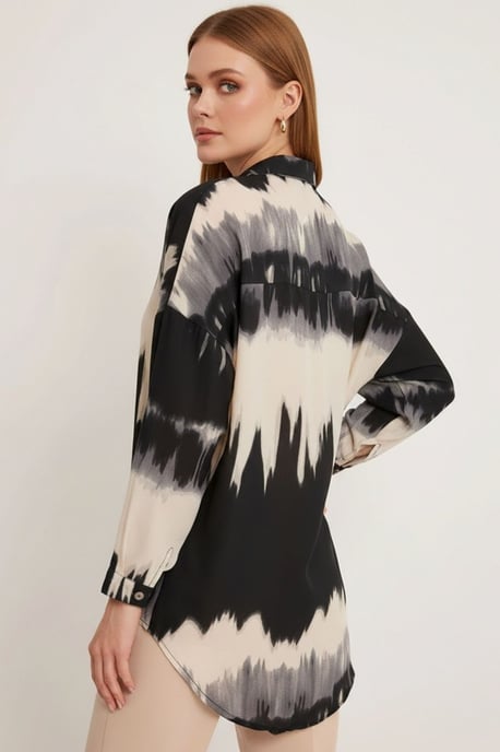Overmaatse Abstracte Geweven Langarmshirt met Knopsluiting - Image 3