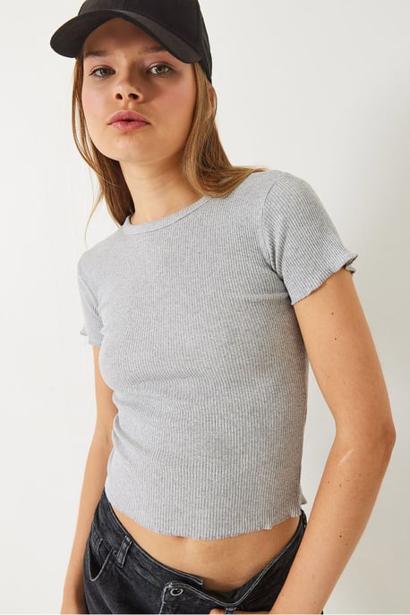 Ribbad kortärmad t-shirt med krusad kant - Image 2