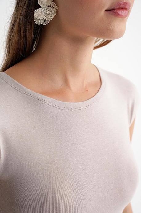 Slim Fit Crop T-shirt - Image 5