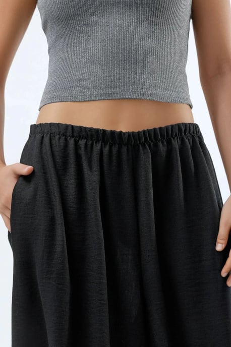 Low Waist Baggy Fit Jogger Pants - Image 5