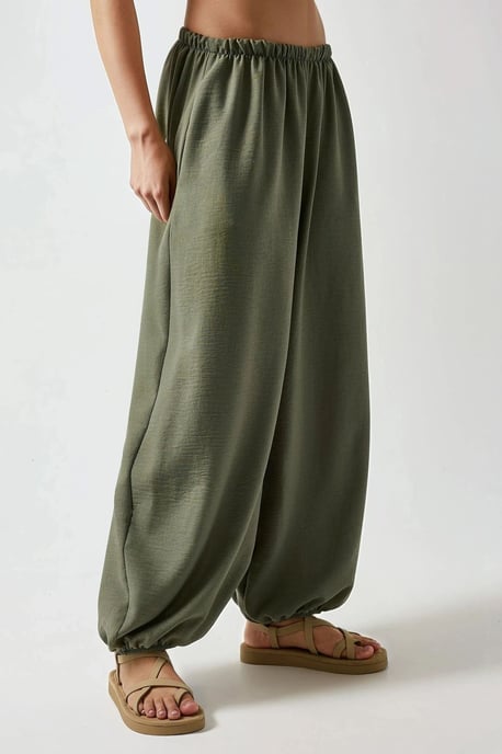 Low Waist Baggy Fit Jogger Pants - Image 5