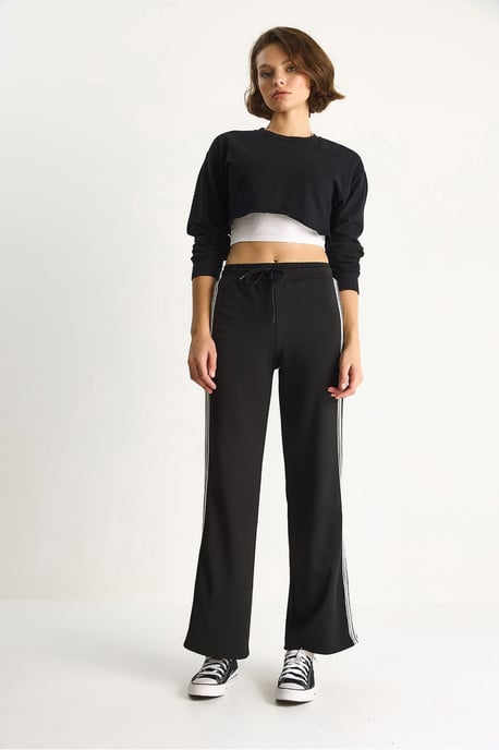 Wide Leg Sweatpants - Image 3