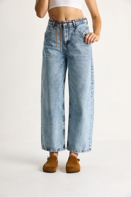 Raka Denimbyxor med Dragsko i Midjan - Image 5