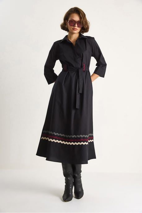 Embroidered Midi Dress - Image 2