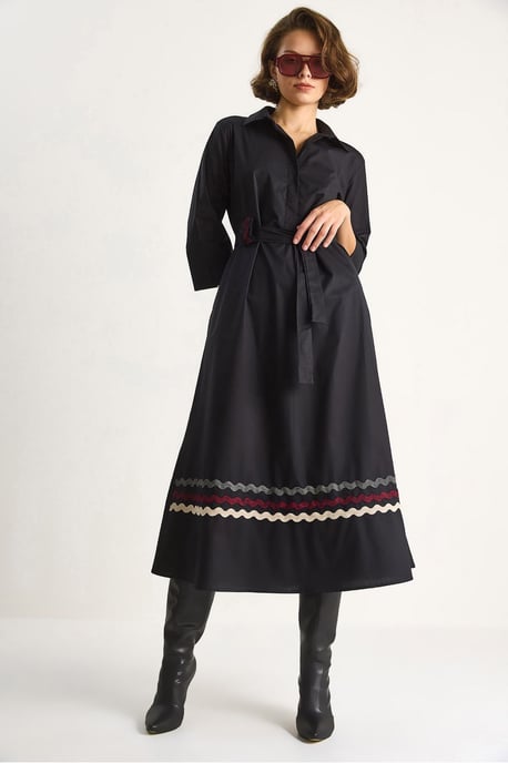 Embroidered Midi Dress - Image 3