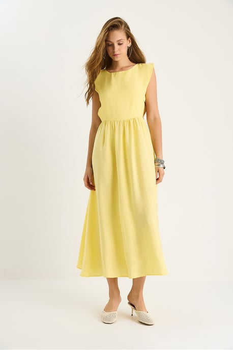 Cut Out Detailed Midi Dress - Image 3