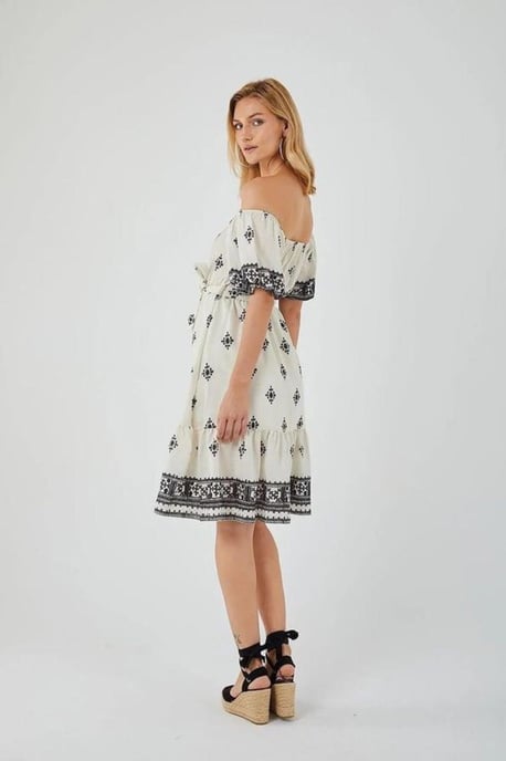 Blommig Off Shoulder Midi Klänning - Image 3
