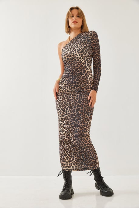 Leopardmönstrad rynkad midiklänning med asymmetrisk krage - Image 3