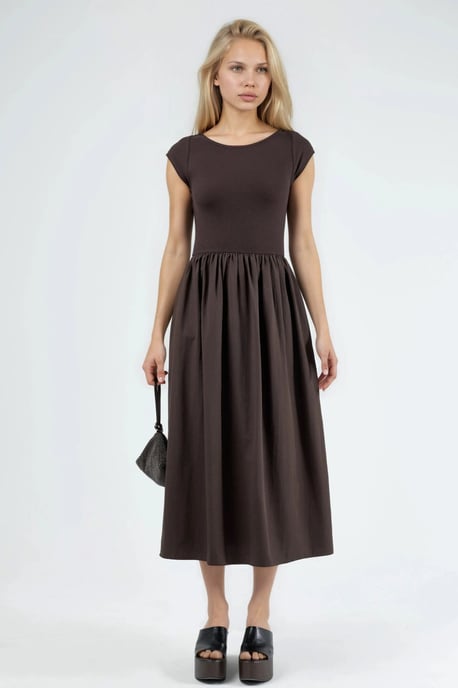 Casual Midi Dress with Crew Neck - Image 6