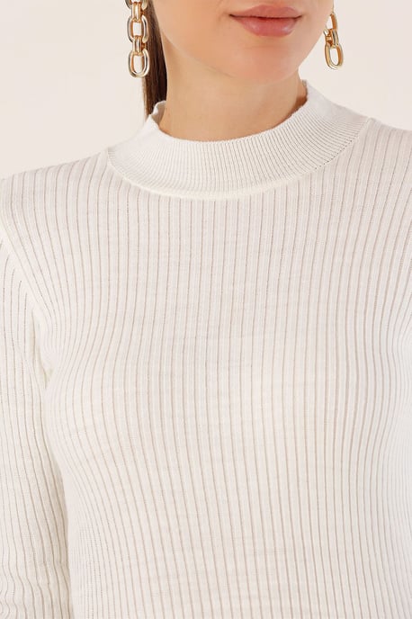 Textured Knit Dress with Crew Neck - Image 5
