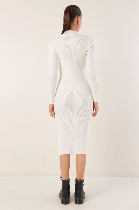 Textured Knit Dress with Crew Neck - Image 6