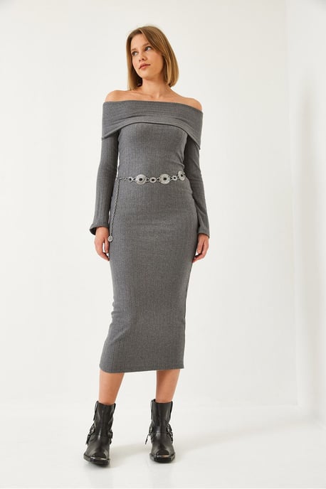 Halter Ribbad Midi Klänning - Image 4