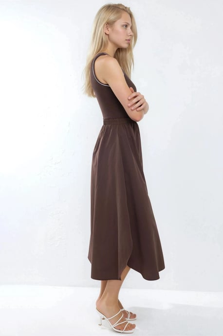 Mouwloze Midi-jurk met Ronde Hals - Image 3