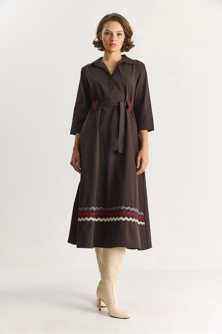Embroidered Midi Dress - Image 2