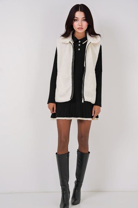 Faux Bont Pailletten Zip Vest - Image 4