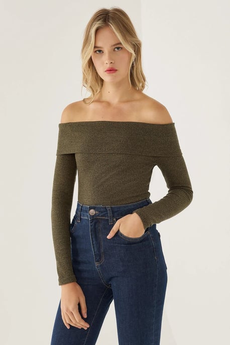 Off Shoulder Jersey Top - Image 3