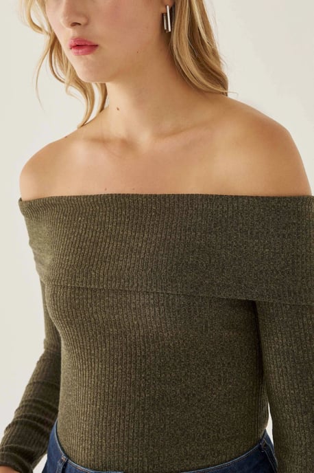 Off Shoulder Jersey Top - Image 5