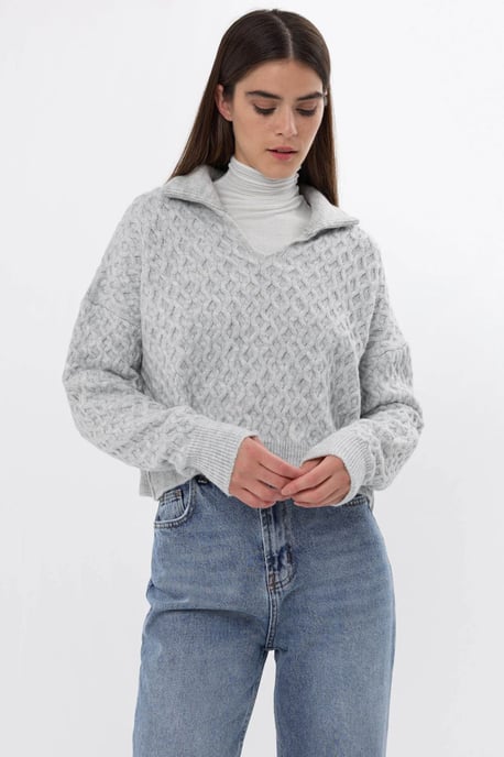 Textured Knitted Sweater with Shirt Collar - Image 4