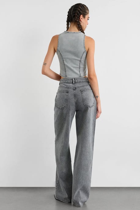 High Waist Wide Leg Jeans - Image 4