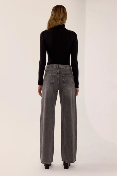 Washed Effect Wide Leg Jeans - Image 4