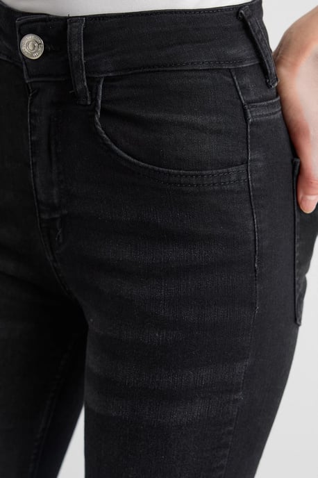 High Waist Flare Jeans - Image 5