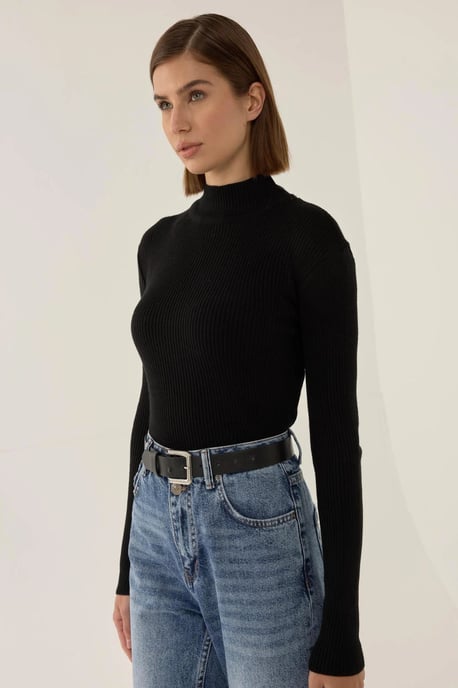 Half Turtleneck Sweater - Image 3