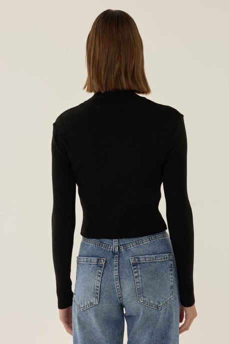 Half Turtleneck Sweater - Image 5