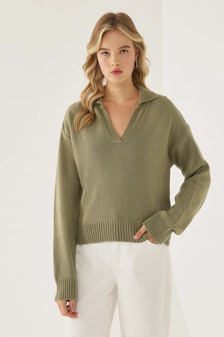Polo Collar Knit Sweater - Image 4
