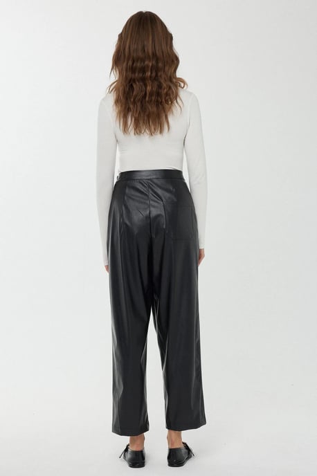 High Waist Faux Leather Short Leg Pants - Image 5