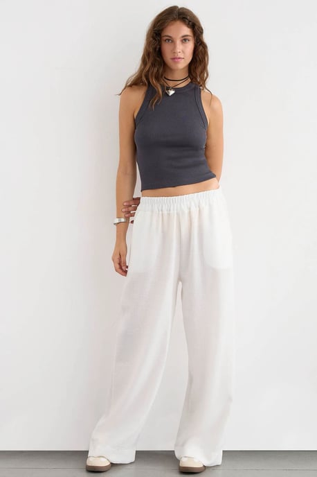Halter Neck Basic Tank Top - Image 2