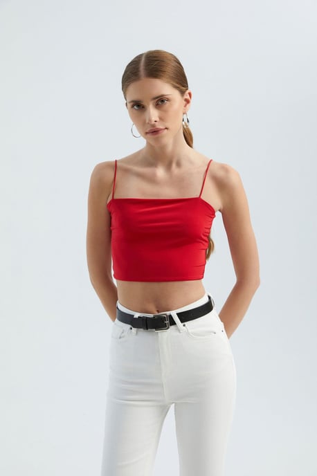 Basisk Crop Tanktop - Image 2