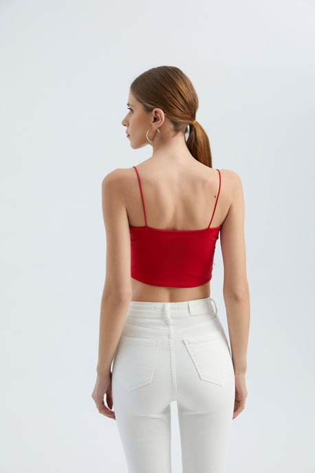 Basisk Crop Tanktop - Image 4