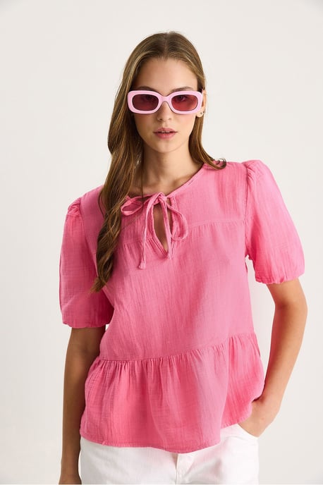 Blus med rund hals och detaljsnöre - Image 2