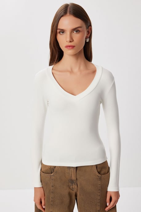Slim Fit V-ringad Blus med Långa Ärmar - Image 3