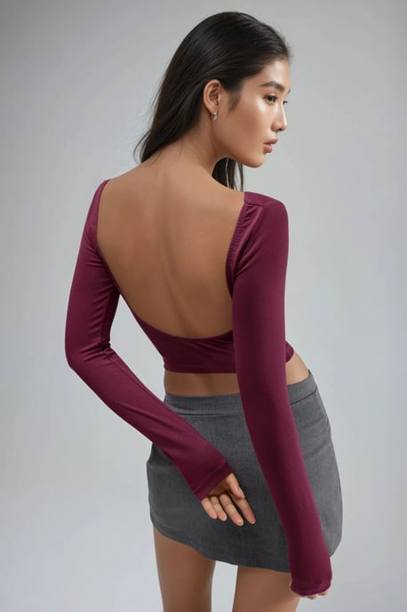 Slim Fit Korta Blus med Utskärning i Bakpartiet - Image 4