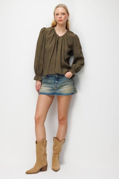 Textured Button-Up Crew Neck Blouse - Image 2